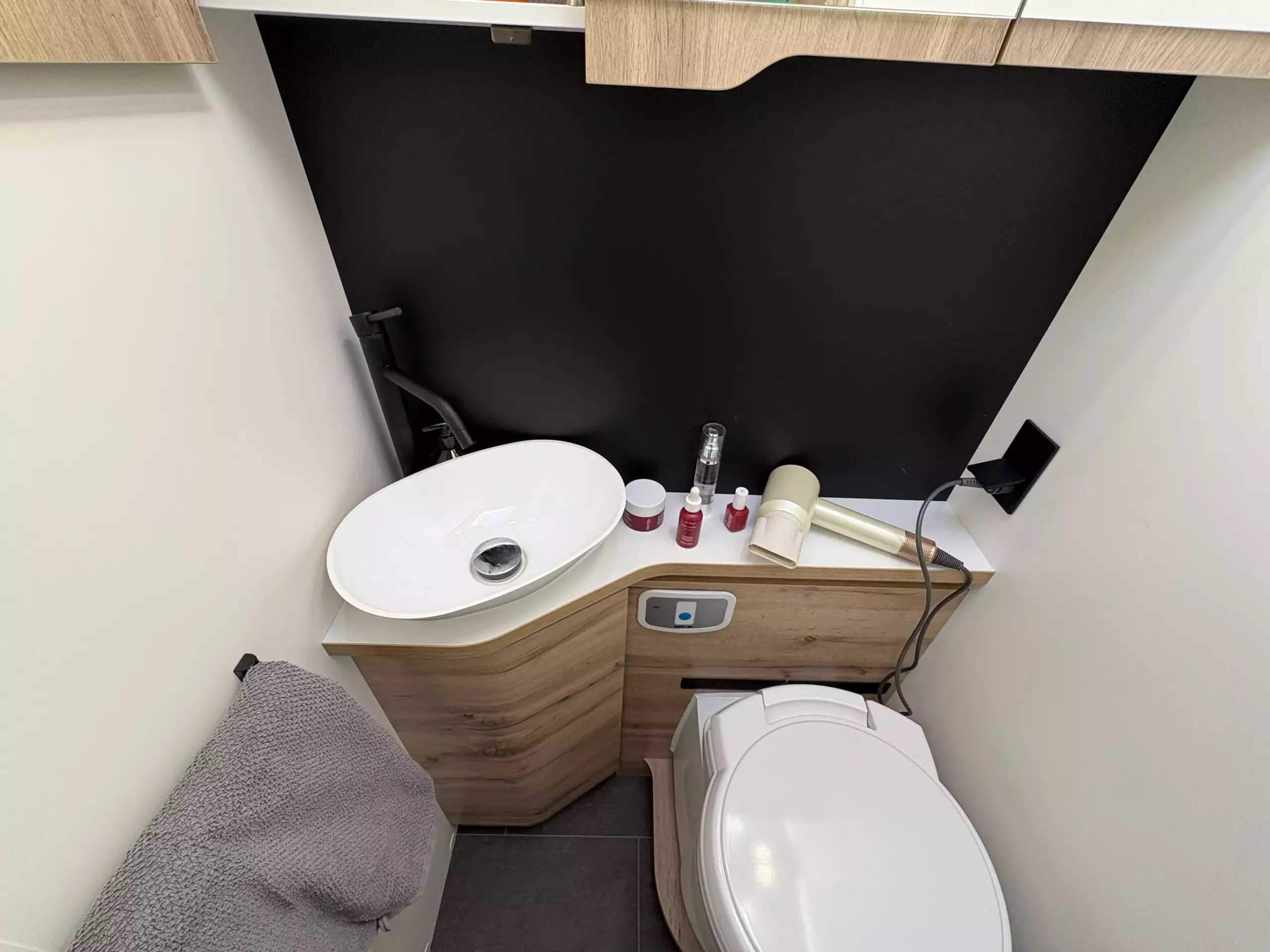 Keramiktoilette drehbar