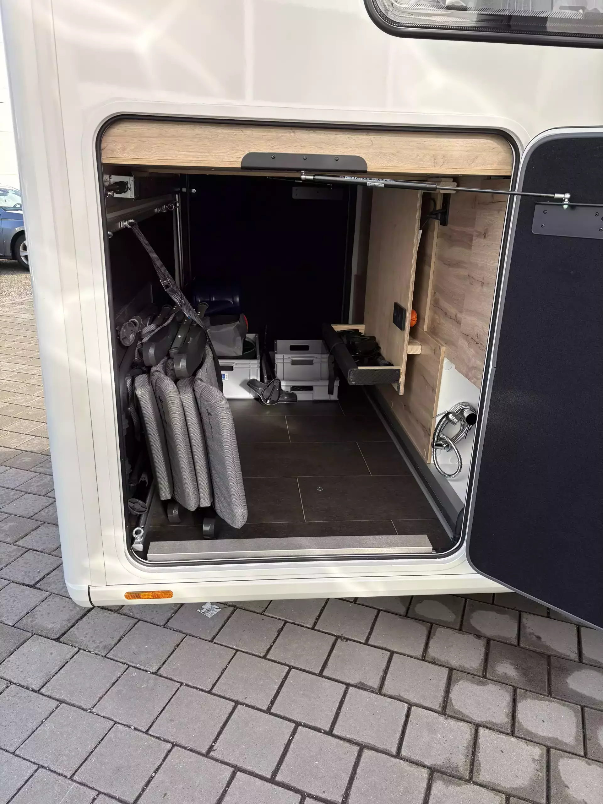 Großzügige Heckgarage